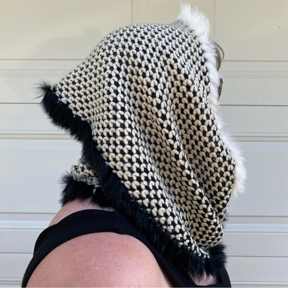 Melanie Lyne Knit Rabbit Fur Infinity Scarf - Picture 3 of 10